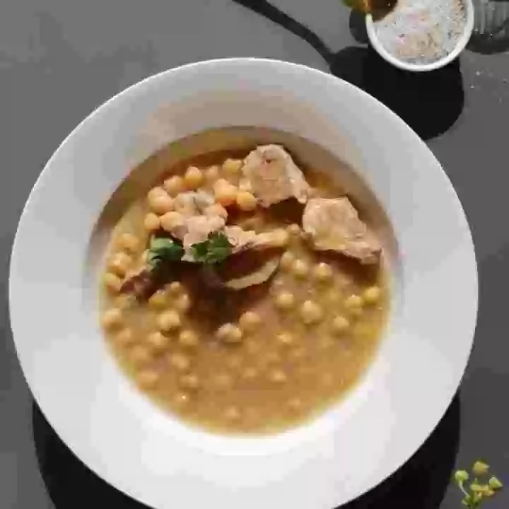 Garbanzos con Cordero